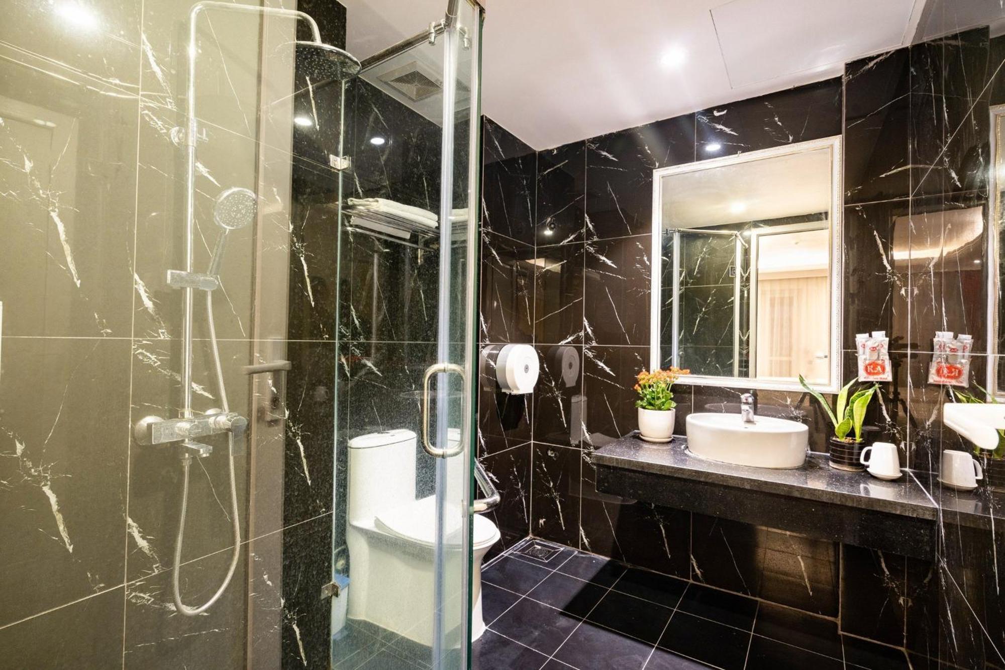 Kieu Anh Hotel - 81 Trung Kinh - By Bay Luxury Ανόι Εξωτερικό φωτογραφία